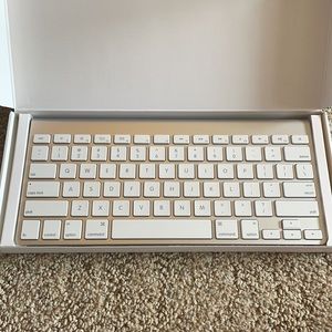 NWT Apple Wireless Keyboard